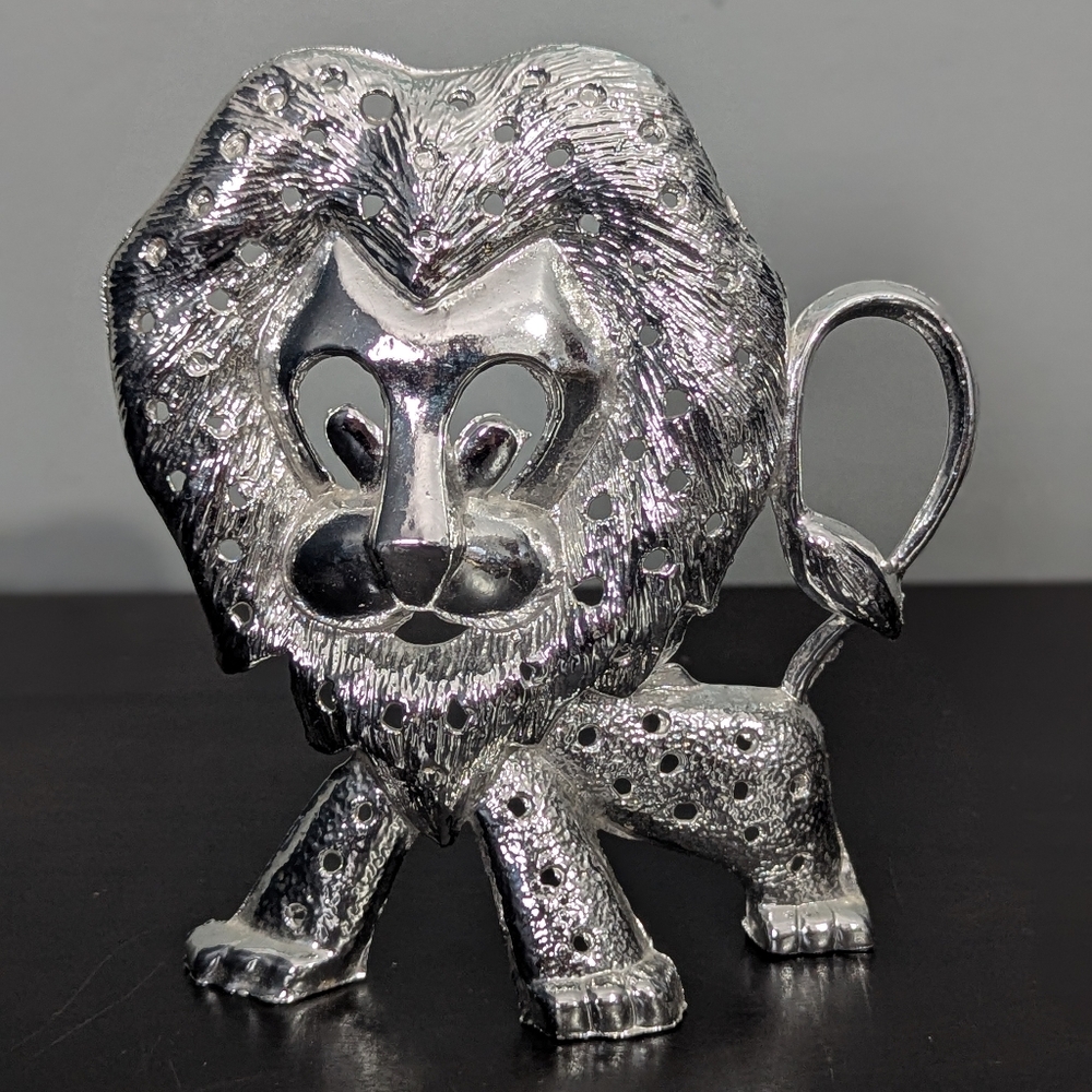 Vintage Torino Silver Tone Metal Lion‎ Earring Tree